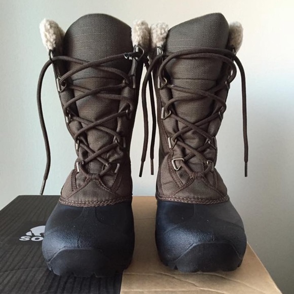 Never worn Sorel women’s winter boots - Picture 3 of 7